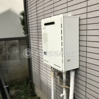 施工前の給湯器
