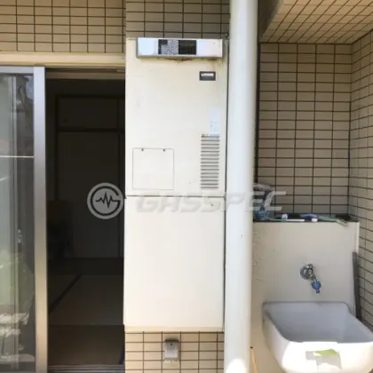 施工前の暖房熱源機（AT-4200ARSAW3Q-G）