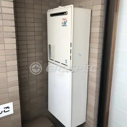 施工前の給湯器（RUF-A1610SAW）