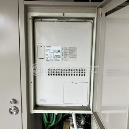 施工前の暖房熱源機（GTH-2434AWX3H-H）