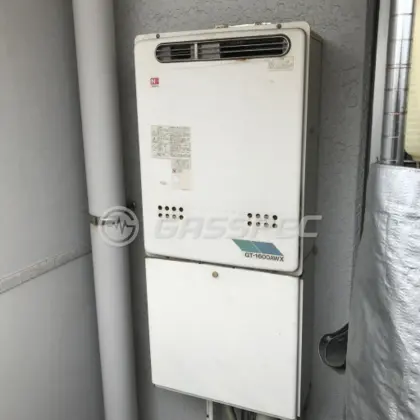 施工前の給湯器（GT-1600AWX）