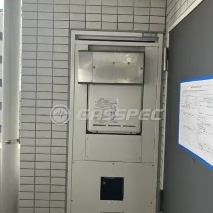 施工前の給湯器（RUX-V1616W）