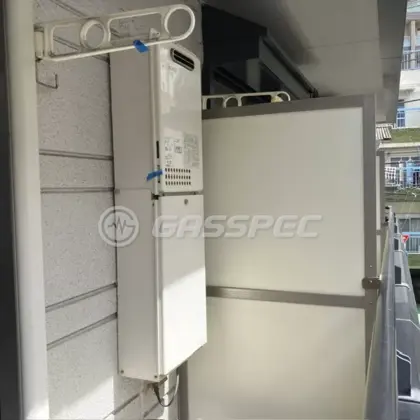 施工前の給湯器（GQ-1623WA）