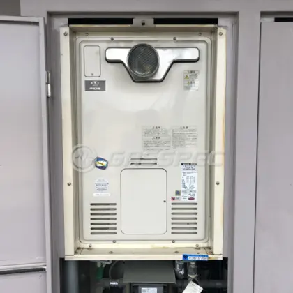 施工前の暖房熱源機（RUFH-2403AT2-1）