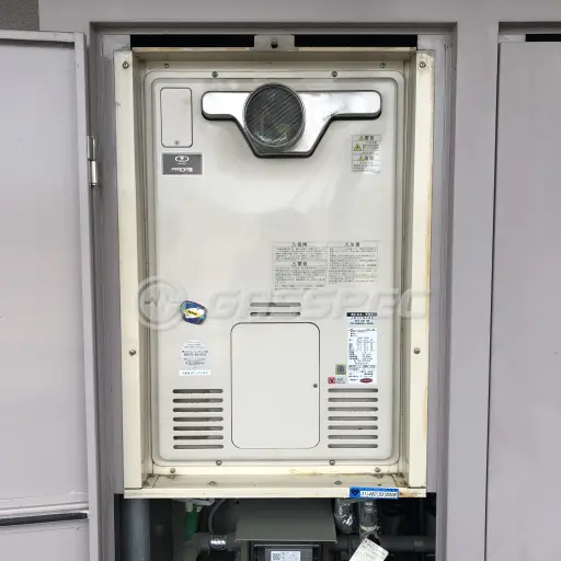 交換前の暖房熱源機（リンナイ RUFH-2403AT2-1）