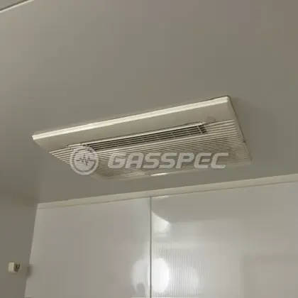 施工前の浴室乾燥機（BS-102RC）