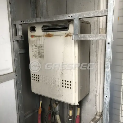 交換前の給湯器