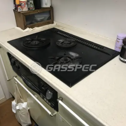 施工前のビルトインガスコンロ（BGC73-3PBG）