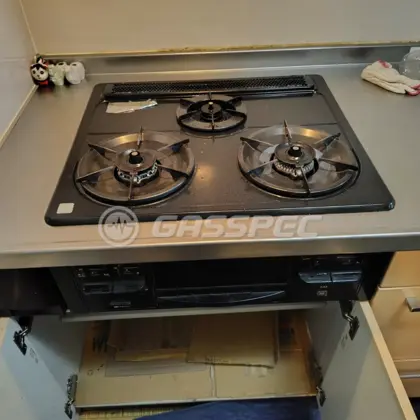 施工前のビルトインガスコンロ（DG32E6SQ1）