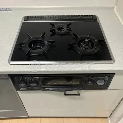 施工前のビルトインガスコンロ（RBG-N31A7GS5M）