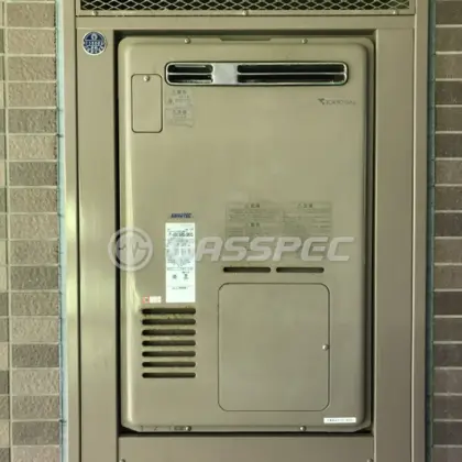 施工前の暖房熱源機（RUFH-V2400SAW2-3）