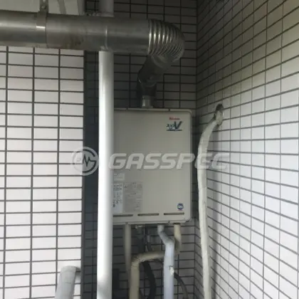 施工前の給湯器（RUF-V1611SAU）