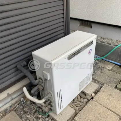 施工前の給湯器（GX-204AR）
