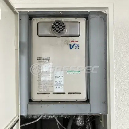 施工前の給湯器（RUX-V1611T-E）