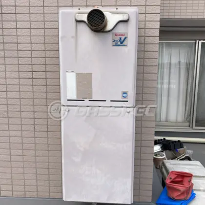 施工前の給湯器（RUF-A2800SAT）