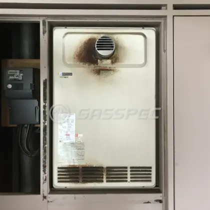 施工前の給湯器（GTH-162AW-T）