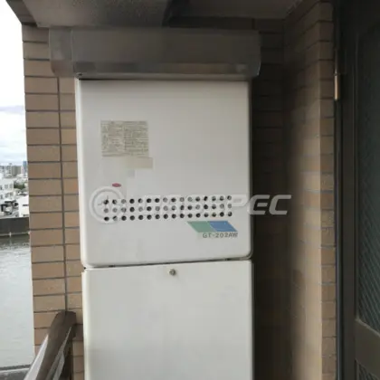 施工前の給湯器（GT-202AW）