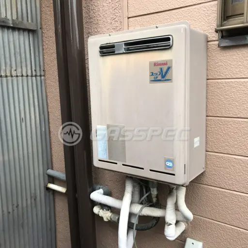 交換前の給湯器（リンナイ RUF-V2405SAW）