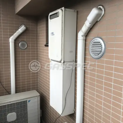 施工前の給湯器（YV2021）