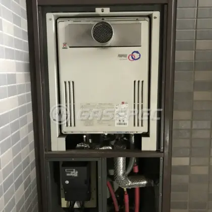 施工前の給湯器（GX-240AT）