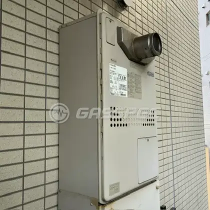 施工前の暖房熱源機（GTH-C2436AWX3H-T）