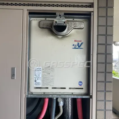 施工前の給湯器（RUF-V2401SAA）