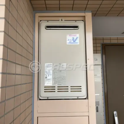 施工前の給湯器（RUF-VK2400SAW）
