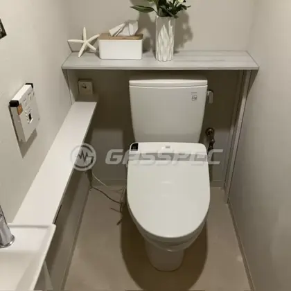 施工前の便座（TCF6121）