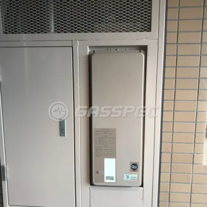施工前の給湯器（OURB-2051SAQ-CU）