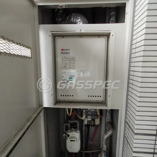 交換前の給湯器（ノーリツ GT-C2432SAWX-H）