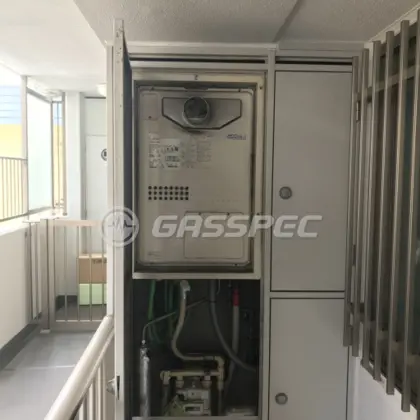 施工前の暖房熱源機（GTH-C2432SAWX6H-T）