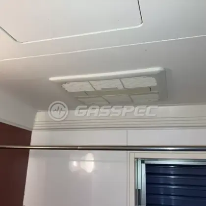 施工前の浴室乾燥機（FD2810F1）