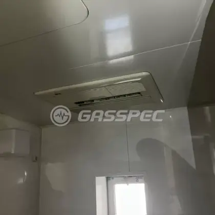 施工前の浴室乾燥機（FD2810J2）