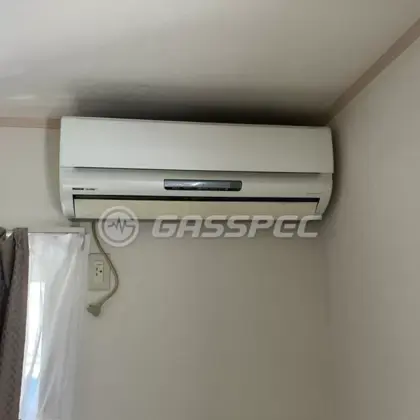 施工前のエアコン（CS-403EB2）