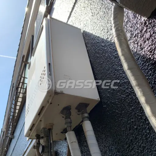 交換前の給湯器（ノーリツ GT-2012SAWX）