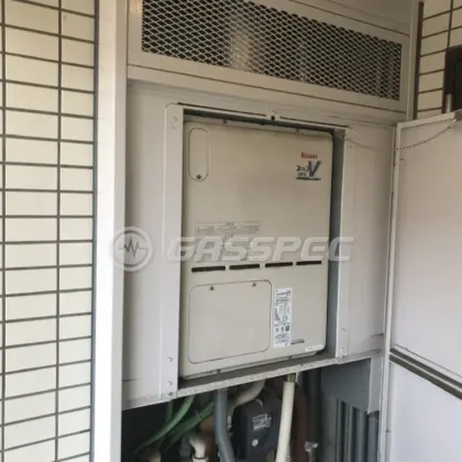 施工前の暖房熱源機（RUFH-VD2401AU2-3）