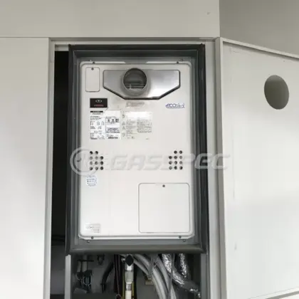 施工前の暖房熱源機（GTH-C2440SAWX6H-T）