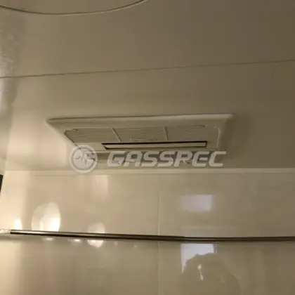 施工前の浴室乾燥機（FD2810J3M）