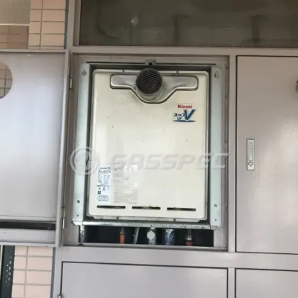 施工前の給湯器（RUF-V2001SAT）