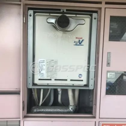 施工前の給湯器（RUF-A2400AT）