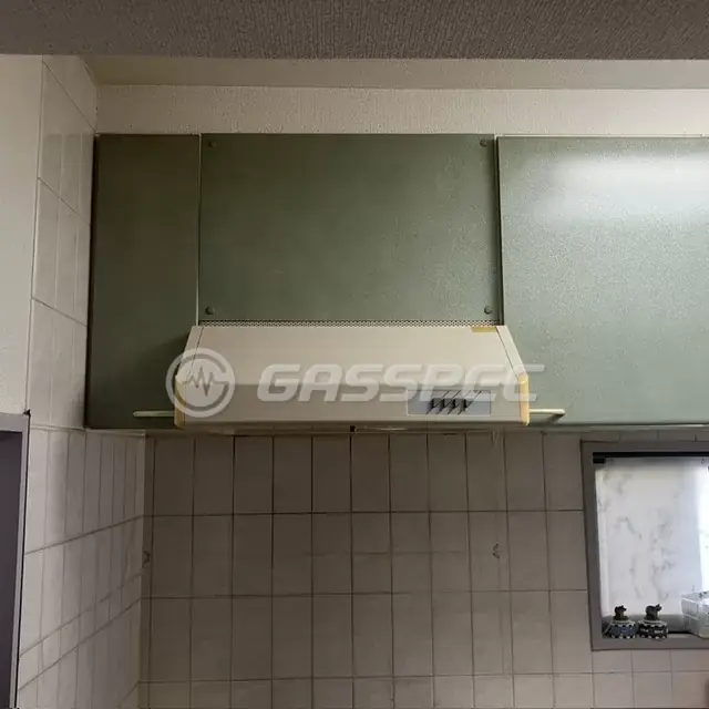 交換前のレンジフード
