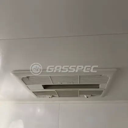 施工前の浴室乾燥機（FD2810J3M）