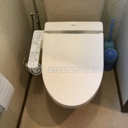 施工後の便座（TOTO TCF6622#SC1）