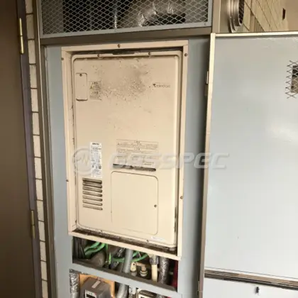 施工前の暖房熱源機（RUFH-V2400AY2-3）