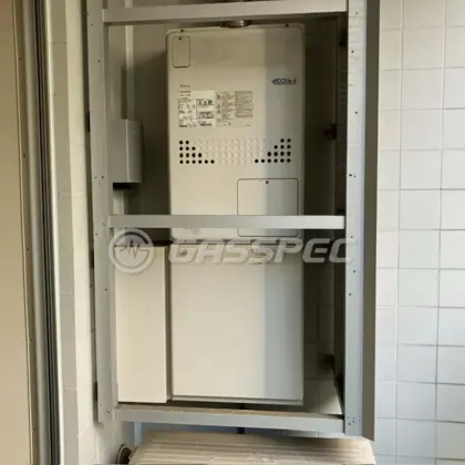 施工前の暖房熱源機（GTH-C2436AWX6H-H）
