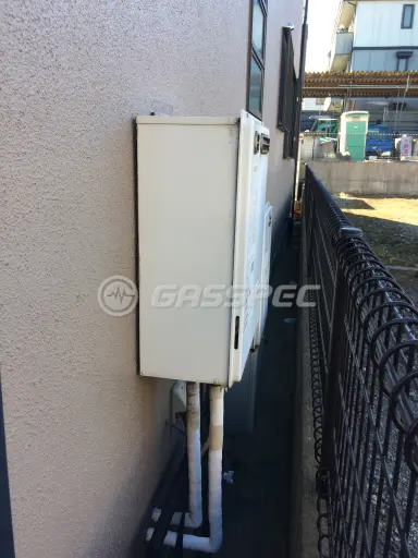 施工前の給湯器（GT-2422SAWX）