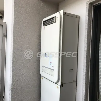 施工前の給湯器（YV2444RJ）