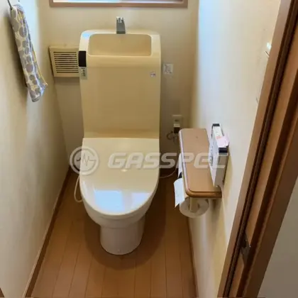 施工前のトイレ（CS352B/TCF9032LE）