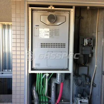 施工前の暖房熱源機（GTH2417AWX3H-T）