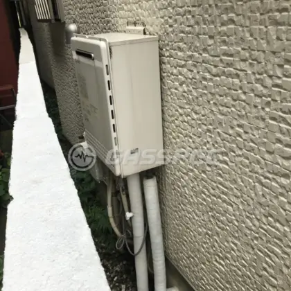 施工前の給湯器（GT-2450SAWX）